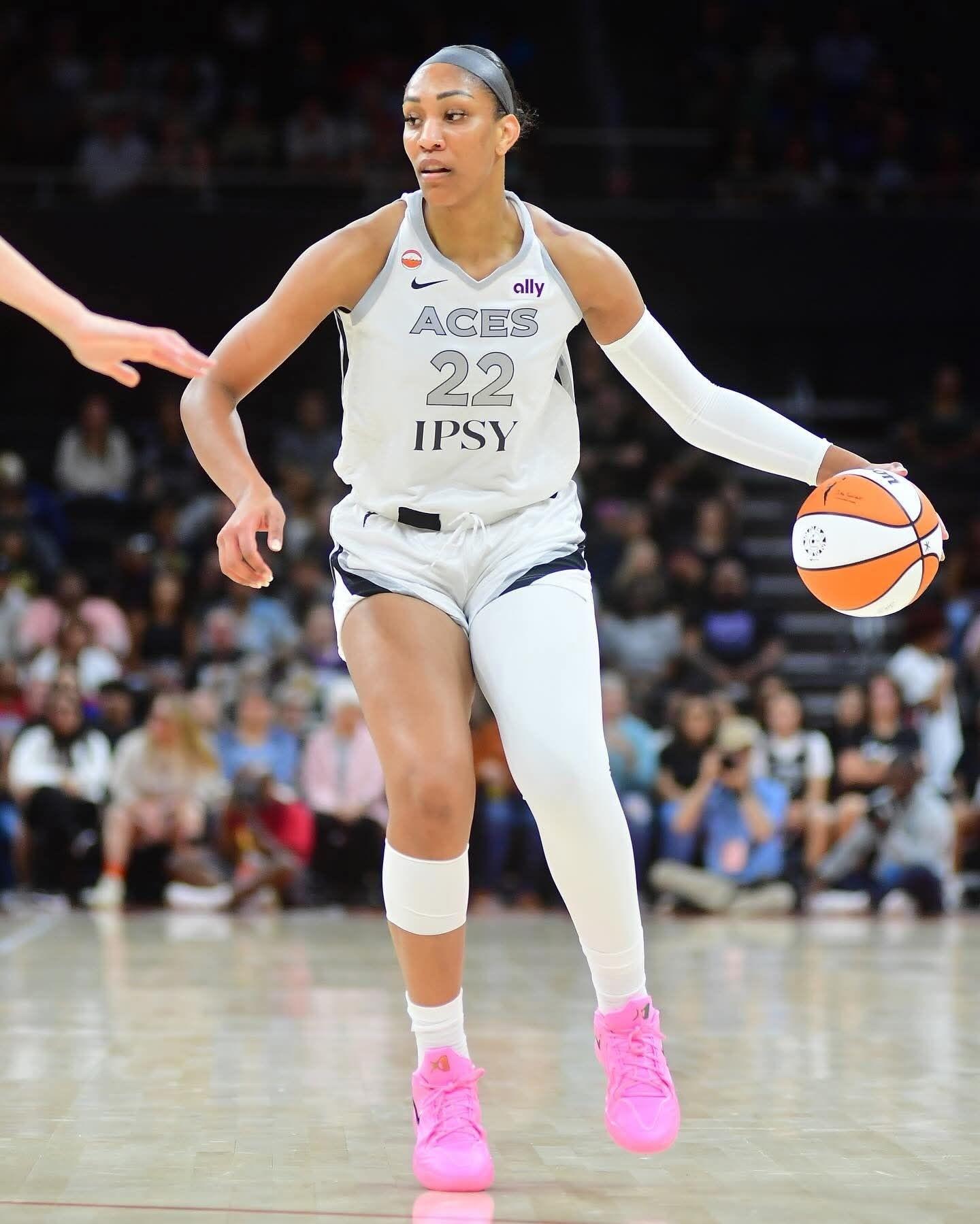 女生实战鞋天花板!Nike A'Two 阿贾·威尔逊 光束粉,甜酷炸场💥